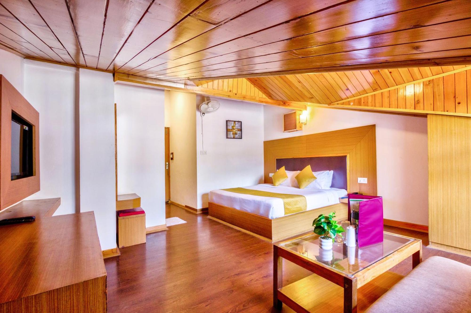 Hotel Greenfields Manali  Bagian luar foto